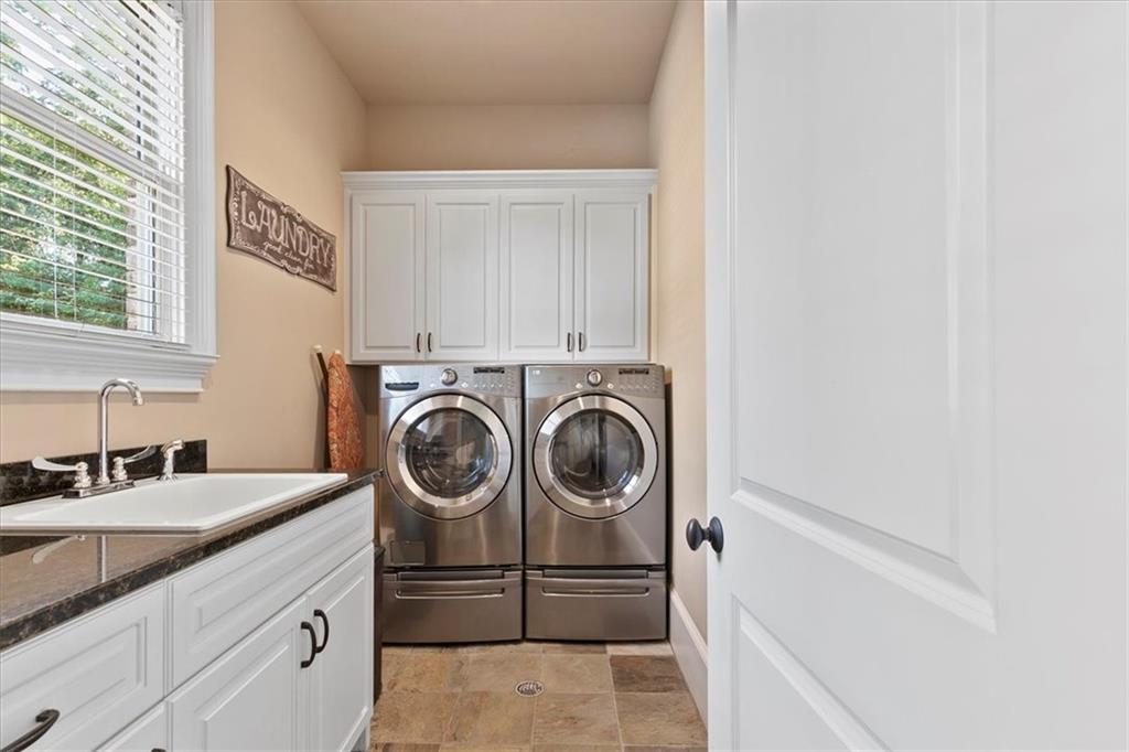 101 Long Island Place, Sandy Springs, Georgia 30328, 5 Bedrooms Bedrooms, ,5 BathroomsBathrooms,Residential,Sold,101 Long Island Place,7274216