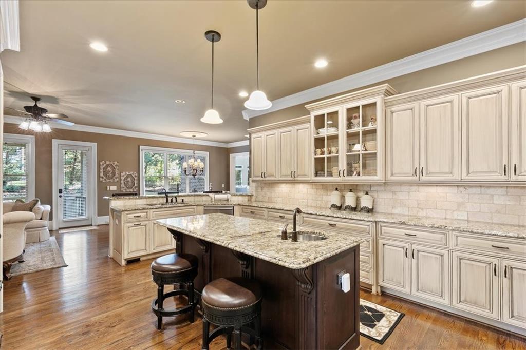 101 Long Island Place, Sandy Springs, Georgia 30328, 5 Bedrooms Bedrooms, ,5 BathroomsBathrooms,Residential,Sold,101 Long Island Place,7274216