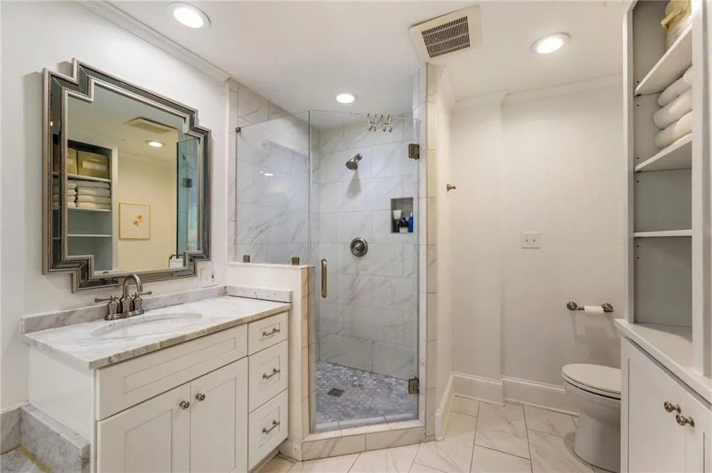 568 Timberland Drive, Atlanta, Georgia 30342, 4 Bedrooms Bedrooms, ,3 BathroomsBathrooms,Residential,Sold,568 Timberland Drive,7560569