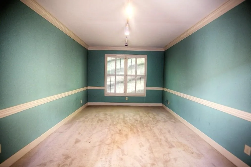 8240 Grogans Ferry Road, Sandy Springs, Georgia 30350, 4 Bedrooms Bedrooms, ,4 BathroomsBathrooms,Residential,Sold,8240 Grogans Ferry Road,5729035