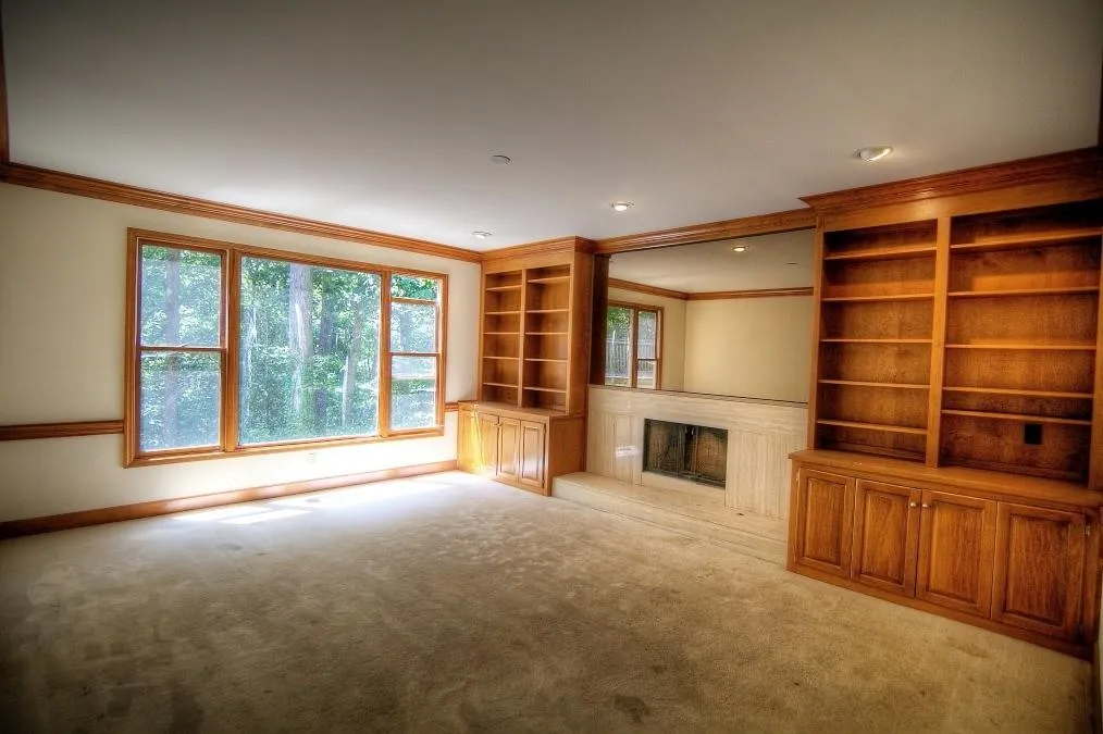 8240 Grogans Ferry Road, Sandy Springs, Georgia 30350, 4 Bedrooms Bedrooms, ,4 BathroomsBathrooms,Residential,Sold,8240 Grogans Ferry Road,5729035