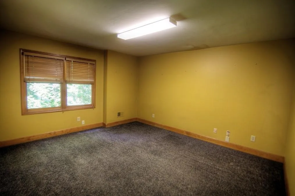 8240 Grogans Ferry Road, Sandy Springs, Georgia 30350, 4 Bedrooms Bedrooms, ,4 BathroomsBathrooms,Residential,Sold,8240 Grogans Ferry Road,5729035