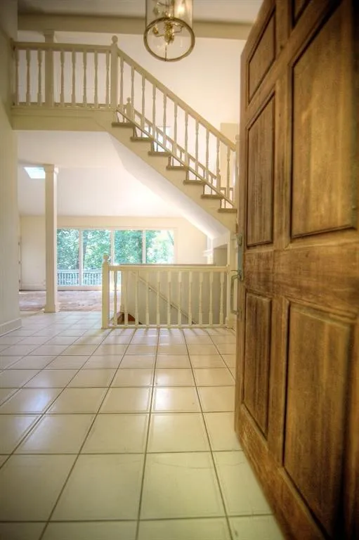 8240 Grogans Ferry Road, Sandy Springs, Georgia 30350, 4 Bedrooms Bedrooms, ,4 BathroomsBathrooms,Residential,Sold,8240 Grogans Ferry Road,5729035