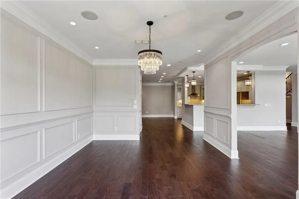 3280 Stillhouse Lane Se Unit 401, Atlanta, Georgia 30339, 3 Bedrooms Bedrooms, ,2 BathroomsBathrooms,Residential,For Sale,3280 Stillhouse Lane Se Unit 401,7580354