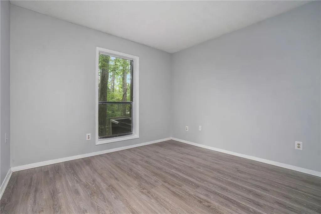 210 Woodcliff Drive, Sandy Springs, Georgia 30350, 2 Bedrooms Bedrooms, ,2 BathroomsBathrooms,Residential,Sold,210 Woodcliff Drive,7103268