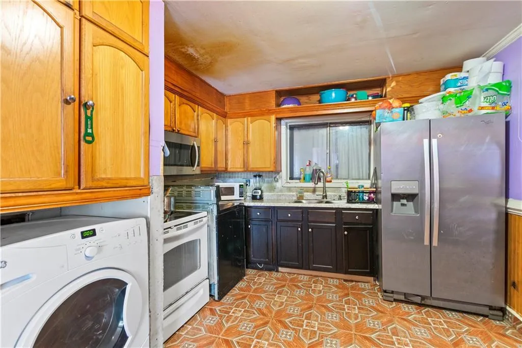 145 Northwood Drive Unit H6, Sandy Springs, Georgia 30342, 4 Bedrooms Bedrooms, ,1 BathroomBathrooms,Residential,Sold,145 Northwood Drive Unit H6,7047095