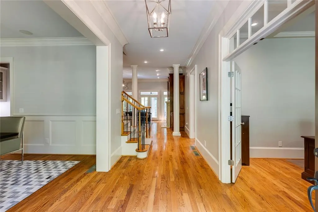 1575 Spalding Drive, Sandy Springs, Georgia 30350, 6 Bedrooms Bedrooms, ,5 BathroomsBathrooms,Residential,Sold,1575 Spalding Drive,7569214