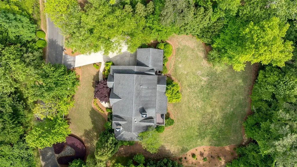 1575 Spalding Drive, Sandy Springs, Georgia 30350, 6 Bedrooms Bedrooms, ,5 BathroomsBathrooms,Residential,Sold,1575 Spalding Drive,7569214