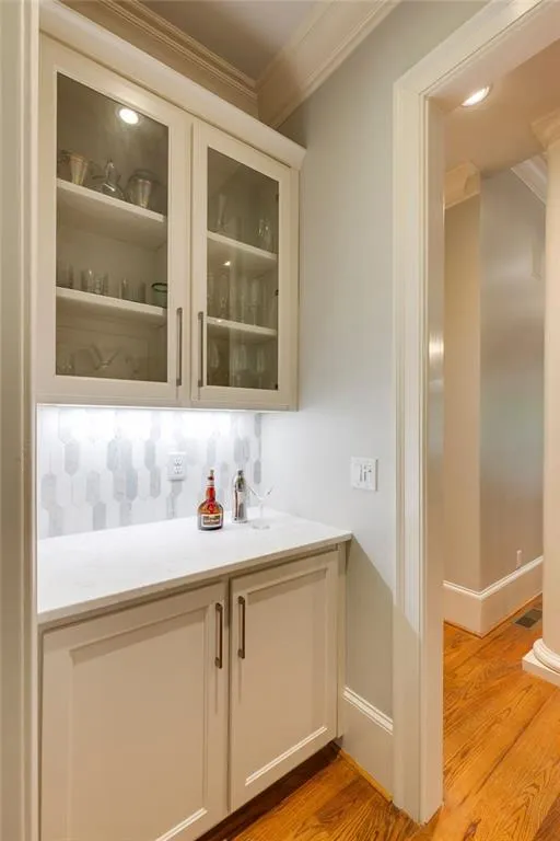 1575 Spalding Drive, Sandy Springs, Georgia 30350, 6 Bedrooms Bedrooms, ,5 BathroomsBathrooms,Residential,Sold,1575 Spalding Drive,7569214