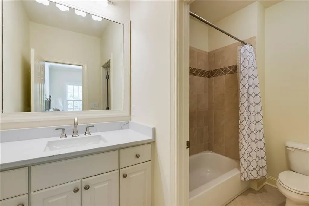 1575 Spalding Drive, Sandy Springs, Georgia 30350, 6 Bedrooms Bedrooms, ,5 BathroomsBathrooms,Residential,Sold,1575 Spalding Drive,7569214