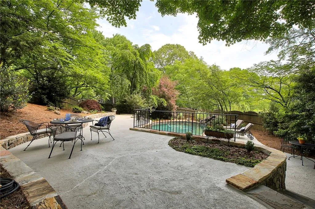 3356 Cochise Drive Se, Atlanta, Georgia 30339, 6 Bedrooms Bedrooms, ,4 BathroomsBathrooms,Residential,Sold,3356 Cochise Drive Se,6009103