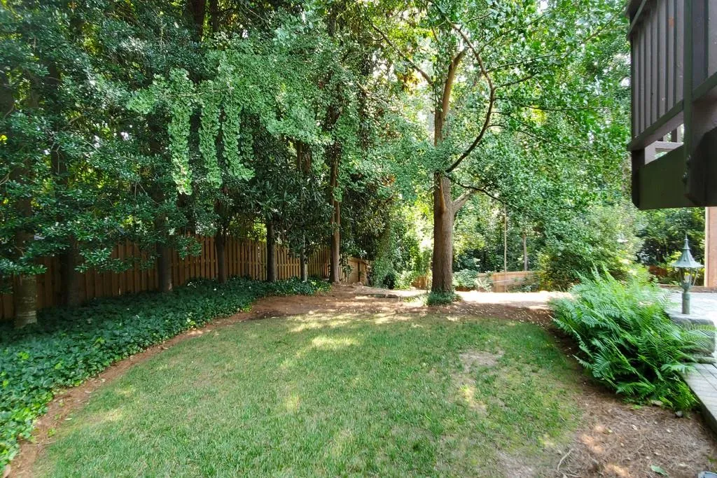 675 Edgewater Trail, Sandy Springs, Georgia 30328, 4 Bedrooms Bedrooms, ,3 BathroomsBathrooms,Residential,Sold,675 Edgewater Trail,6921682