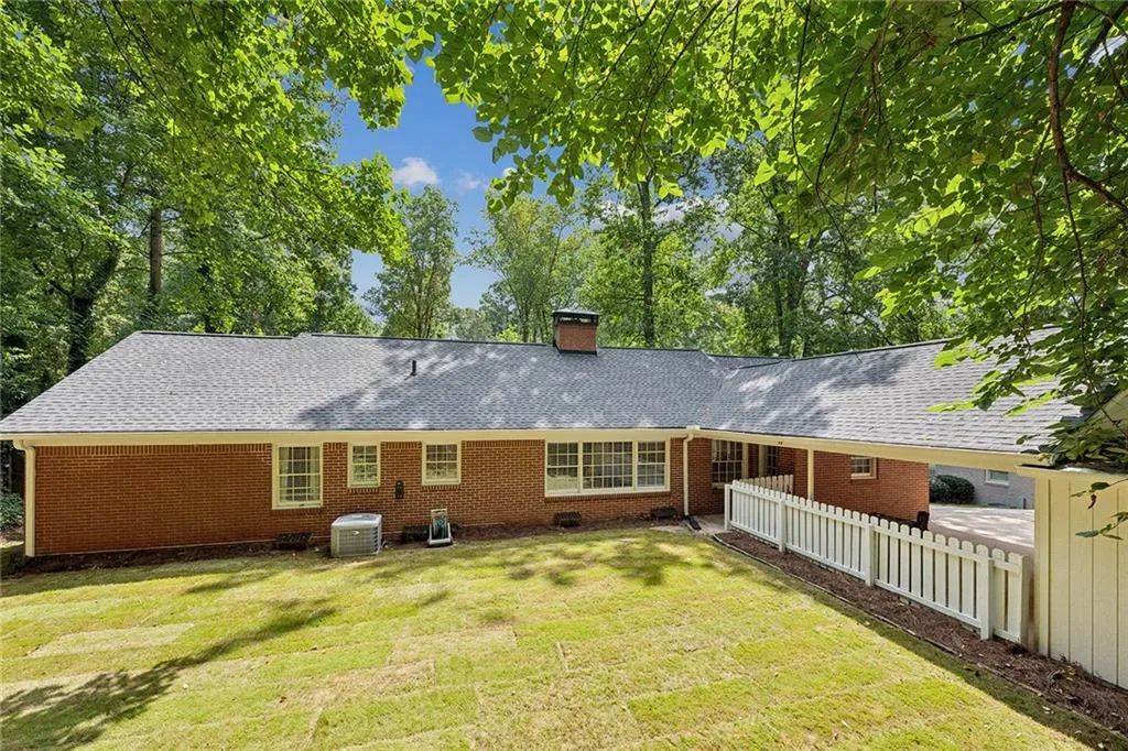 5800 Brookgreen Road, Sandy Springs, Georgia 30328, 3 Bedrooms Bedrooms, ,2 BathroomsBathrooms,Residential,Sold,5800 Brookgreen Road,7442149 5800 Brookgreen Road, Sandy Springs, Georgia 30328, 3 Bedrooms Bedrooms, ,2 BathroomsBathrooms,Residential,Sold,5800 Brookgreen Road,7442149