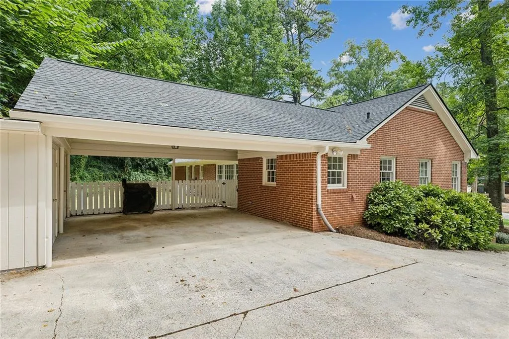 5800 Brookgreen Road, Sandy Springs, Georgia 30328, 3 Bedrooms Bedrooms, ,2 BathroomsBathrooms,Residential,Sold,5800 Brookgreen Road,7442149 5800 Brookgreen Road, Sandy Springs, Georgia 30328, 3 Bedrooms Bedrooms, ,2 BathroomsBathrooms,Residential,Sold,5800 Brookgreen Road,7442149