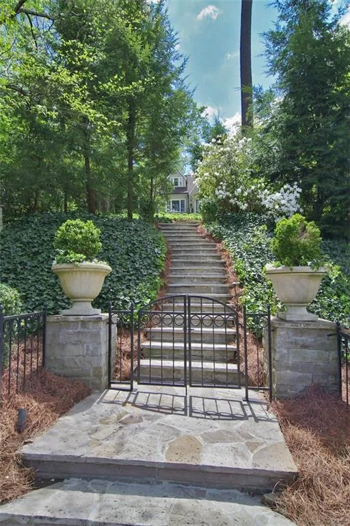 775 Wildwood Road Ne, Atlanta, Georgia 30324, 3 Bedrooms Bedrooms, ,2 BathroomsBathrooms,Residential,Sold,775 Wildwood Road Ne,5672667