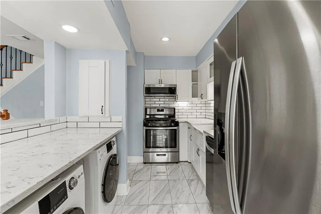 6980 Roswell Road Unit K4, Atlanta, Georgia 30328, 2 Bedrooms Bedrooms, ,1 BathroomBathrooms,Residential,For Sale,6980 Roswell Road Unit K4,7748960