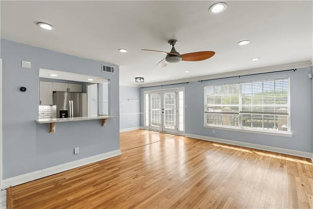 6980 Roswell Road Unit K4, Atlanta, Georgia 30328, 2 Bedrooms Bedrooms, ,1 BathroomBathrooms,Residential,For Sale,6980 Roswell Road Unit K4,7748960