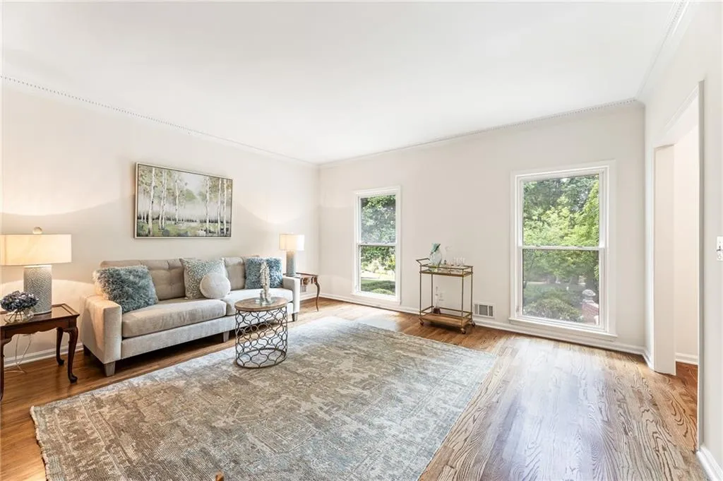 1195 Old Woodbine Road, Atlanta, Georgia 30319, 4 Bedrooms Bedrooms, ,4 BathroomsBathrooms,Residential,Sold,1195 Old Woodbine Road,7518400