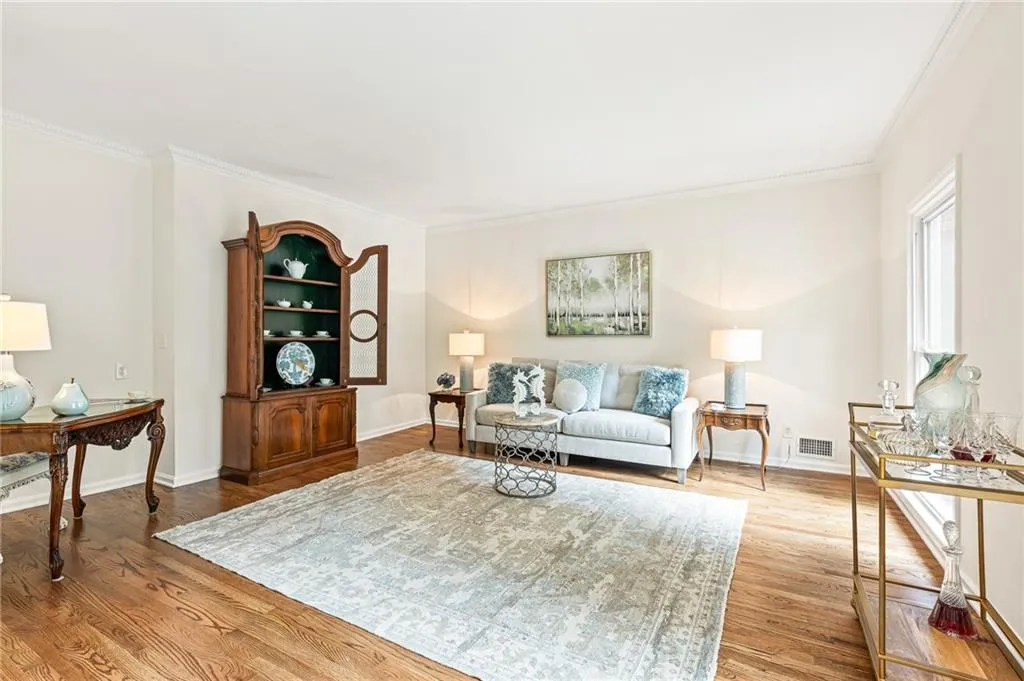 1195 Old Woodbine Road, Atlanta, Georgia 30319, 4 Bedrooms Bedrooms, ,4 BathroomsBathrooms,Residential,Sold,1195 Old Woodbine Road,7518400