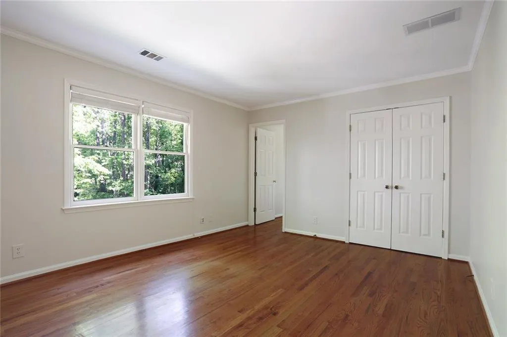 9337 Huntcliff Trace, Sandy Springs, Georgia 30350, 7 Bedrooms Bedrooms, ,5 BathroomsBathrooms,Residential,Sold,9337 Huntcliff Trace,5861722