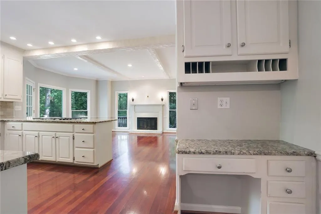 9337 Huntcliff Trace, Sandy Springs, Georgia 30350, 7 Bedrooms Bedrooms, ,5 BathroomsBathrooms,Residential,Sold,9337 Huntcliff Trace,5861722