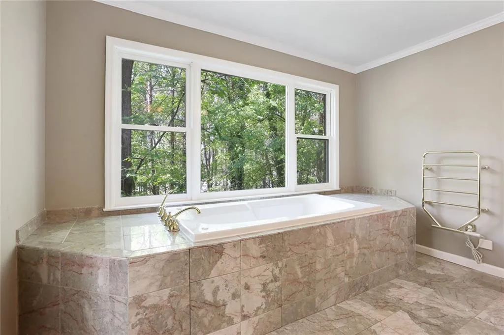 9337 Huntcliff Trace, Sandy Springs, Georgia 30350, 7 Bedrooms Bedrooms, ,5 BathroomsBathrooms,Residential,Sold,9337 Huntcliff Trace,5861722