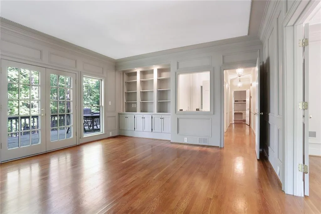 9337 Huntcliff Trace, Sandy Springs, Georgia 30350, 7 Bedrooms Bedrooms, ,5 BathroomsBathrooms,Residential,Sold,9337 Huntcliff Trace,5861722