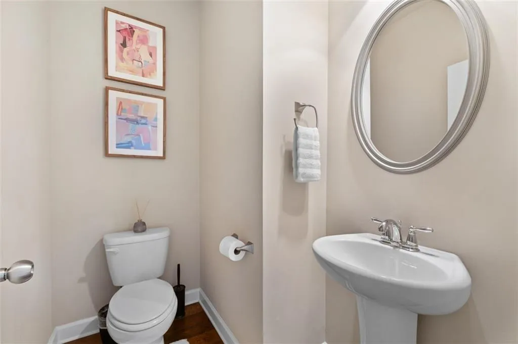 7565 Highland Bluff, Atlanta, Georgia 30328, 3 Bedrooms Bedrooms, ,3 BathroomsBathrooms,Residential,Sold,7565 Highland Bluff,7444887