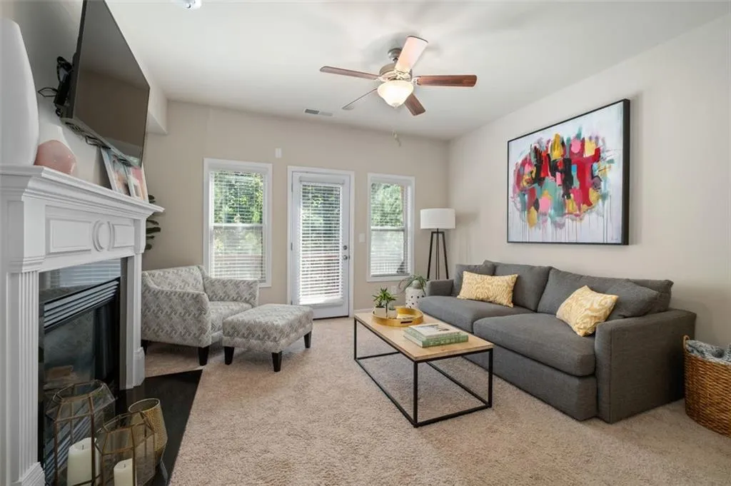 7565 Highland Bluff, Atlanta, Georgia 30328, 3 Bedrooms Bedrooms, ,3 BathroomsBathrooms,Residential,Sold,7565 Highland Bluff,7444887