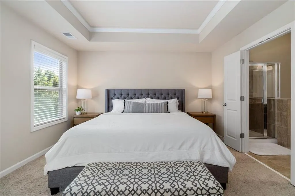 7565 Highland Bluff, Atlanta, Georgia 30328, 3 Bedrooms Bedrooms, ,3 BathroomsBathrooms,Residential,Sold,7565 Highland Bluff,7444887