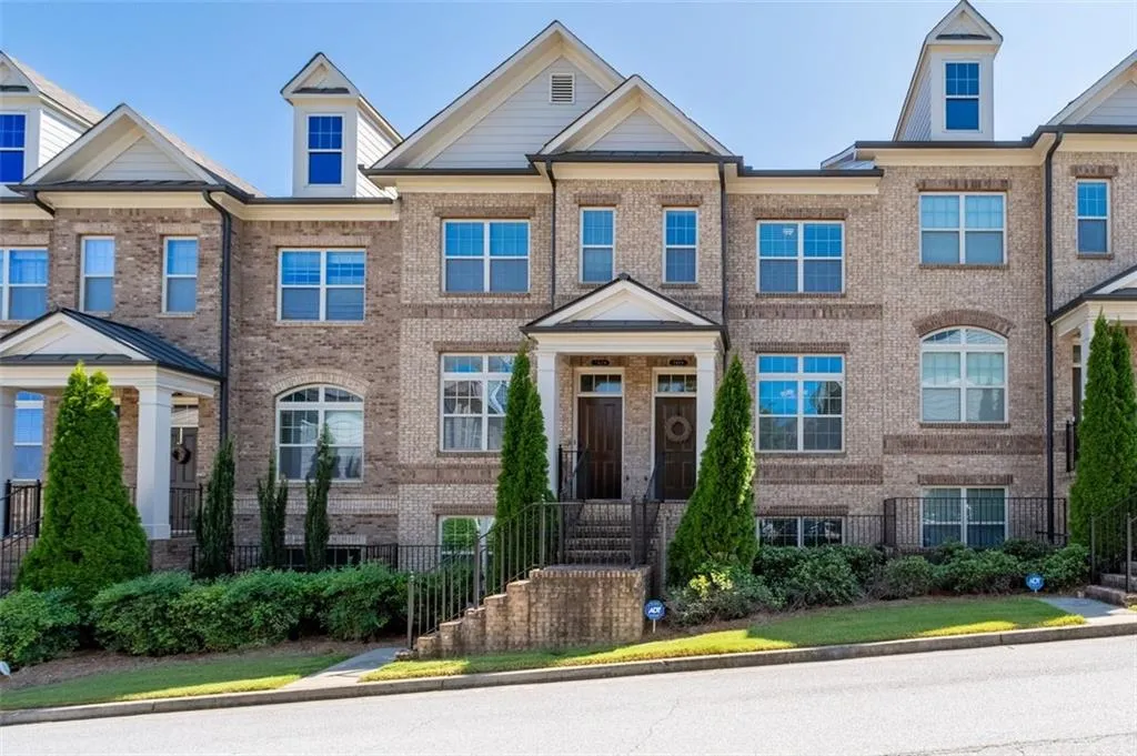 7565 Highland Bluff, Atlanta, Georgia 30328, 3 Bedrooms Bedrooms, ,3 BathroomsBathrooms,Residential,Sold,7565 Highland Bluff,7444887