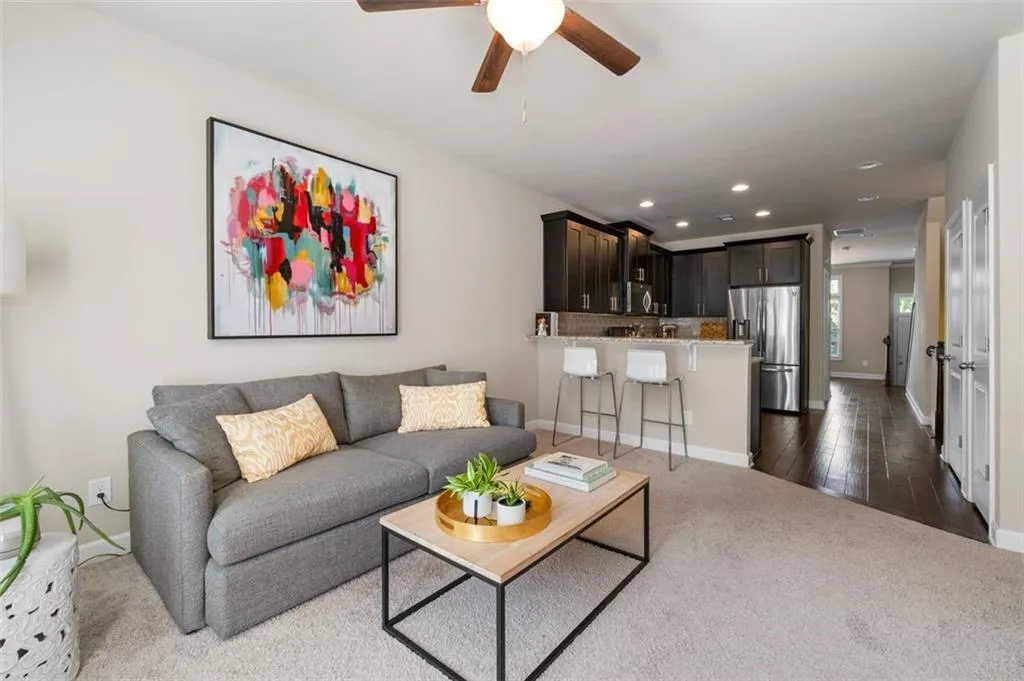 7565 Highland Bluff, Atlanta, Georgia 30328, 3 Bedrooms Bedrooms, ,3 BathroomsBathrooms,Residential,Sold,7565 Highland Bluff,7444887