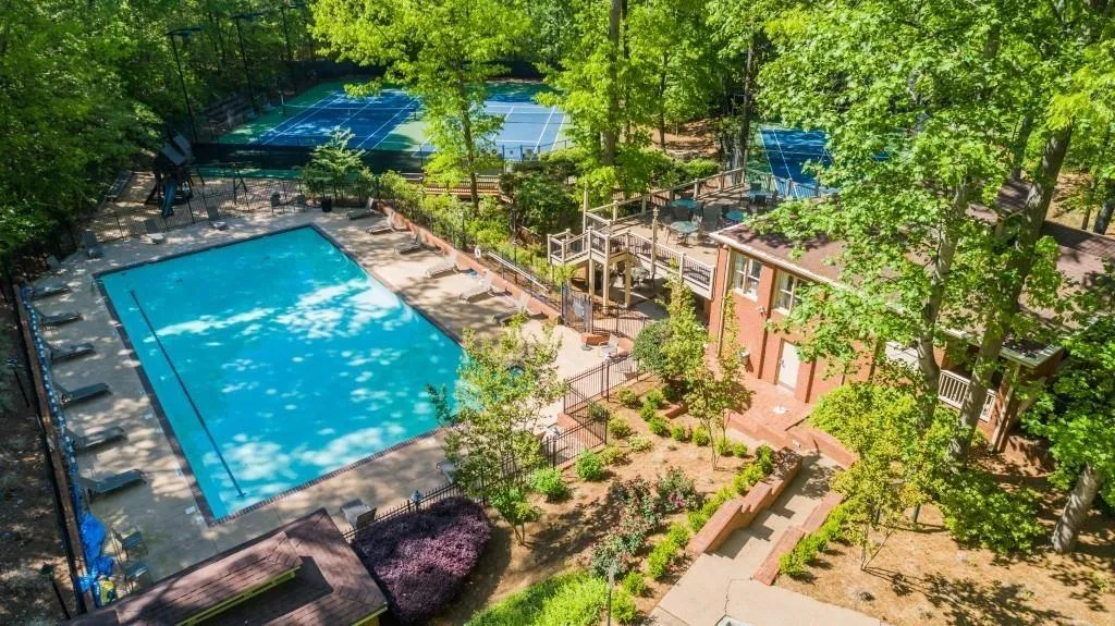 320 Rumford Point, Sandy Springs, Georgia 30350, 6 Bedrooms Bedrooms, ,4 BathroomsBathrooms,Residential,Sold,320 Rumford Point,7231496
