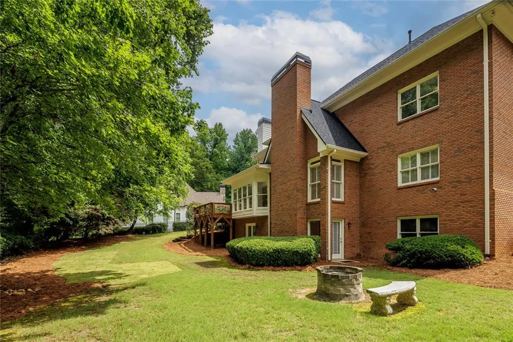 320 Rumford Point, Sandy Springs, Georgia 30350, 6 Bedrooms Bedrooms, ,4 BathroomsBathrooms,Residential,Sold,320 Rumford Point,7231496
