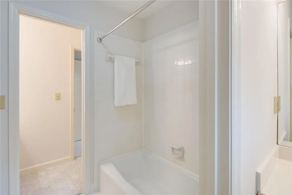 320 Rumford Point, Sandy Springs, Georgia 30350, 6 Bedrooms Bedrooms, ,4 BathroomsBathrooms,Residential,Sold,320 Rumford Point,7231496