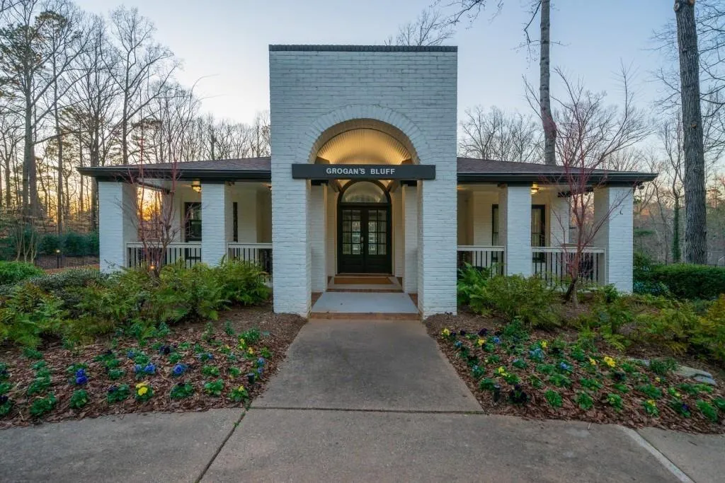 320 Rumford Point, Sandy Springs, Georgia 30350, 6 Bedrooms Bedrooms, ,4 BathroomsBathrooms,Residential,Sold,320 Rumford Point,7231496