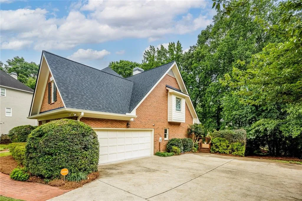 320 Rumford Point, Sandy Springs, Georgia 30350, 6 Bedrooms Bedrooms, ,4 BathroomsBathrooms,Residential,Sold,320 Rumford Point,7231496