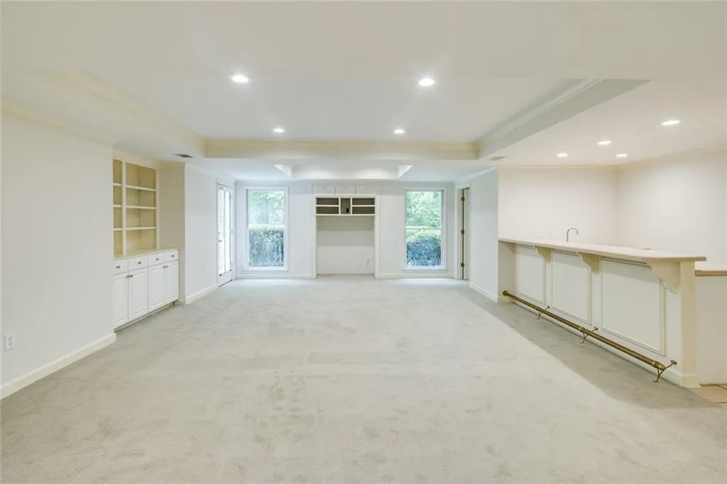320 Rumford Point, Sandy Springs, Georgia 30350, 6 Bedrooms Bedrooms, ,4 BathroomsBathrooms,Residential,Sold,320 Rumford Point,7231496