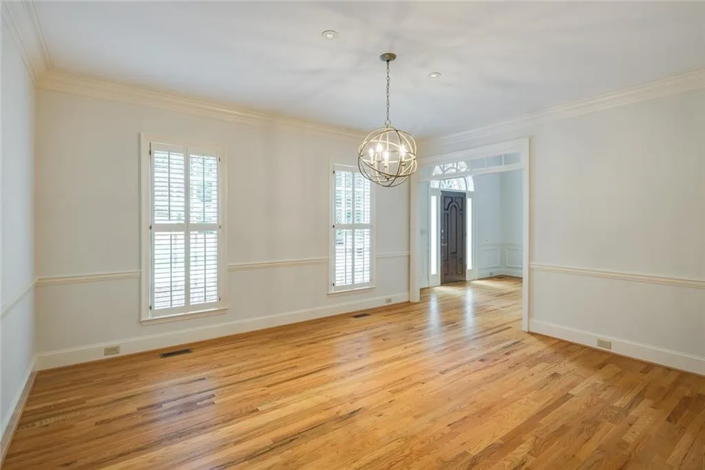 320 Rumford Point, Sandy Springs, Georgia 30350, 6 Bedrooms Bedrooms, ,4 BathroomsBathrooms,Residential,Sold,320 Rumford Point,7231496