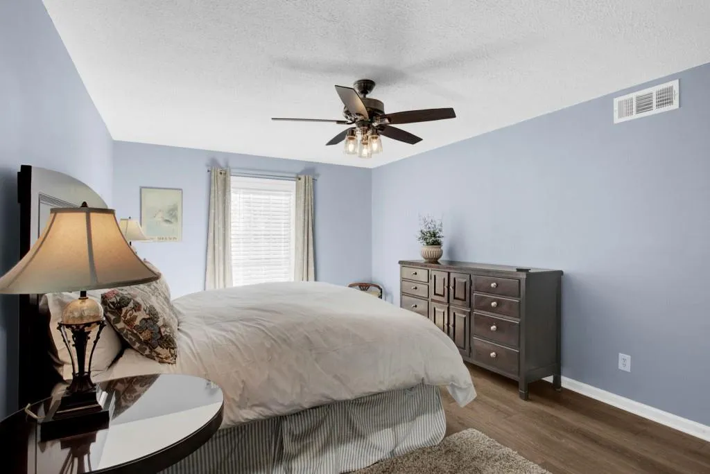 6851 Roswell Road Unit E-1, Sandy Springs, Georgia 30328, 3 Bedrooms Bedrooms, ,2 BathroomsBathrooms,Residential,Sold,6851 Roswell Road Unit E-1,7130156