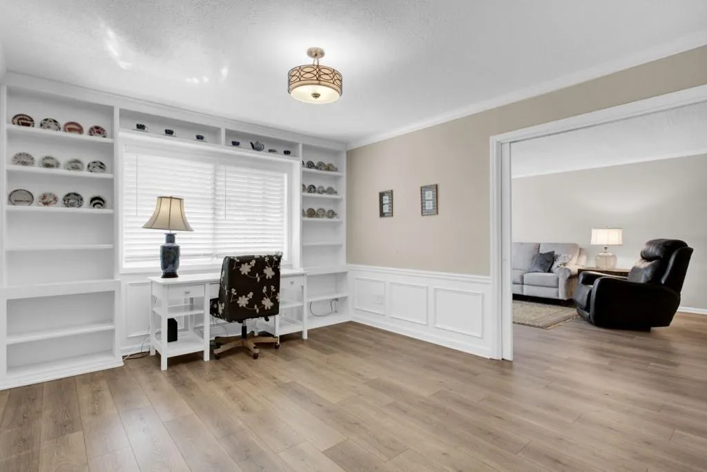 6851 Roswell Road Unit E-1, Sandy Springs, Georgia 30328, 3 Bedrooms Bedrooms, ,2 BathroomsBathrooms,Residential,Sold,6851 Roswell Road Unit E-1,7130156