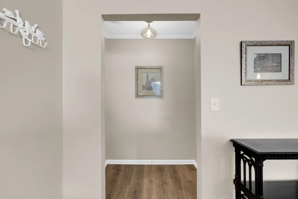 6851 Roswell Road Unit E-1, Sandy Springs, Georgia 30328, 3 Bedrooms Bedrooms, ,2 BathroomsBathrooms,Residential,Sold,6851 Roswell Road Unit E-1,7130156