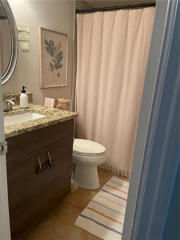 725 Dalrymple Road Unit 7e, Sandy Springs, Georgia 30328, 2 Bedrooms Bedrooms, ,2 BathroomsBathrooms,Residential,Sold,725 Dalrymple Road Unit 7e,7093107