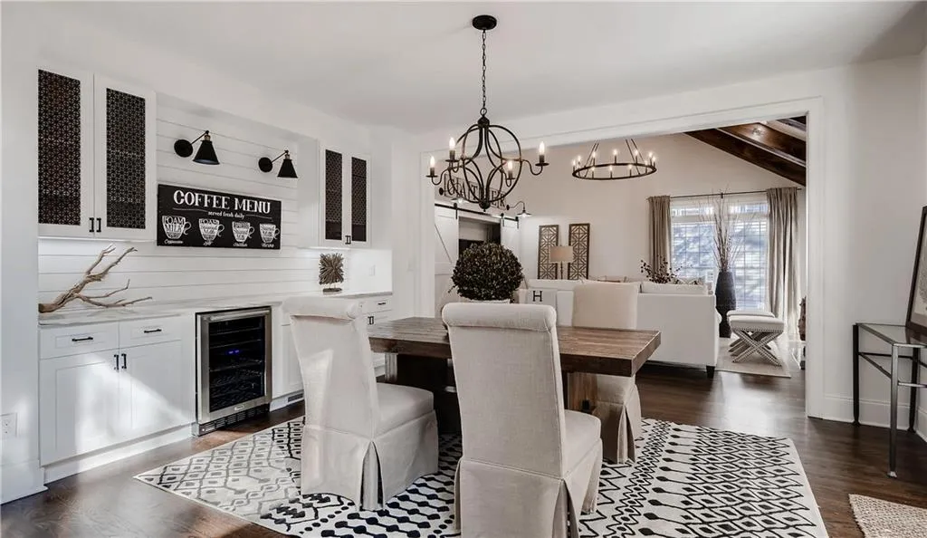 135 Belmont Trace, Sandy Springs, Georgia 30328, 4 Bedrooms Bedrooms, ,3 BathroomsBathrooms,Residential,Sold,135 Belmont Trace,6109803