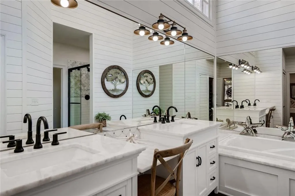 135 Belmont Trace, Sandy Springs, Georgia 30328, 4 Bedrooms Bedrooms, ,3 BathroomsBathrooms,Residential,Sold,135 Belmont Trace,6109803
