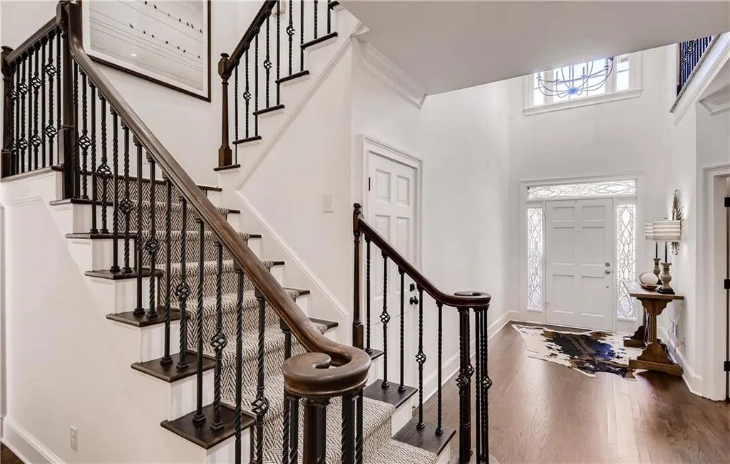 135 Belmont Trace, Sandy Springs, Georgia 30328, 4 Bedrooms Bedrooms, ,3 BathroomsBathrooms,Residential,Sold,135 Belmont Trace,6109803