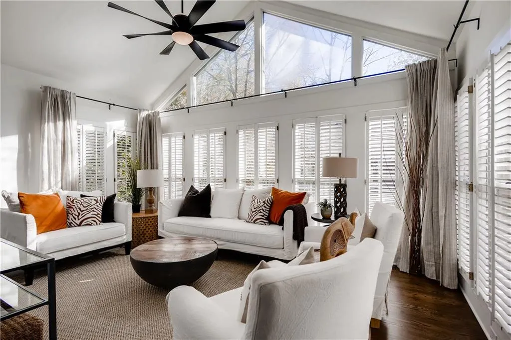 135 Belmont Trace, Sandy Springs, Georgia 30328, 4 Bedrooms Bedrooms, ,3 BathroomsBathrooms,Residential,Sold,135 Belmont Trace,6109803