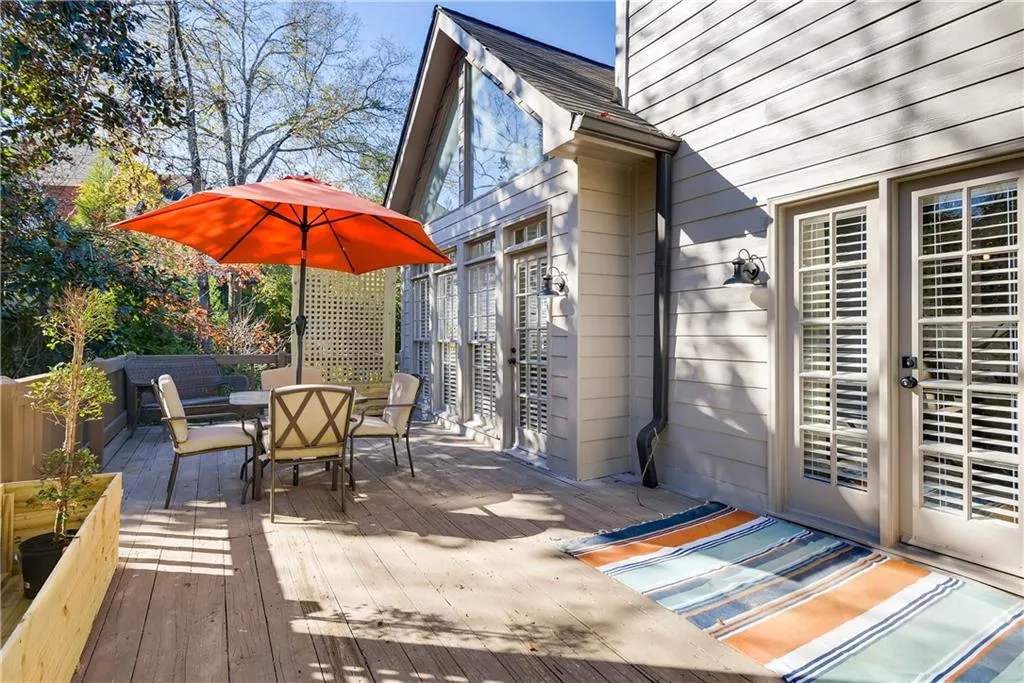 135 Belmont Trace, Sandy Springs, Georgia 30328, 4 Bedrooms Bedrooms, ,3 BathroomsBathrooms,Residential,Sold,135 Belmont Trace,6109803