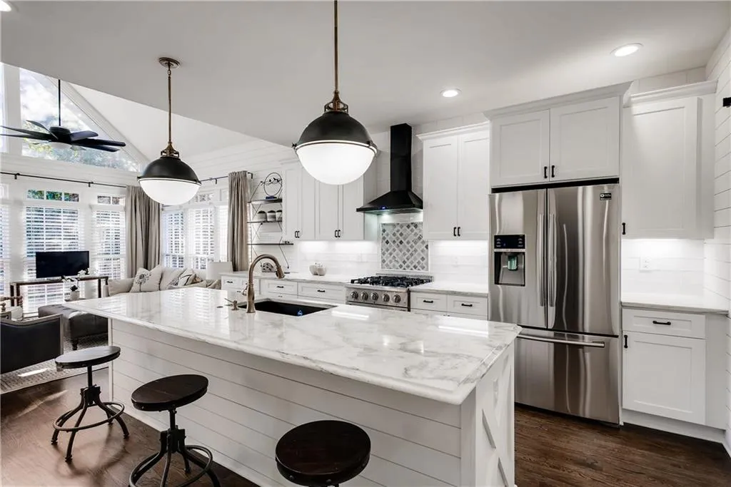 135 Belmont Trace, Sandy Springs, Georgia 30328, 4 Bedrooms Bedrooms, ,3 BathroomsBathrooms,Residential,Sold,135 Belmont Trace,6109803