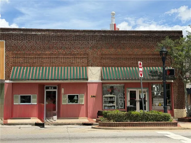 114 Peterson Avenue S, Douglas, Georgia 31533